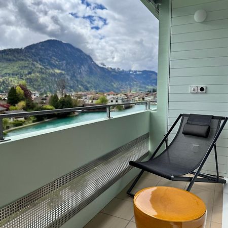 Hop Apartments & Suites Unterseen Bagian luar foto