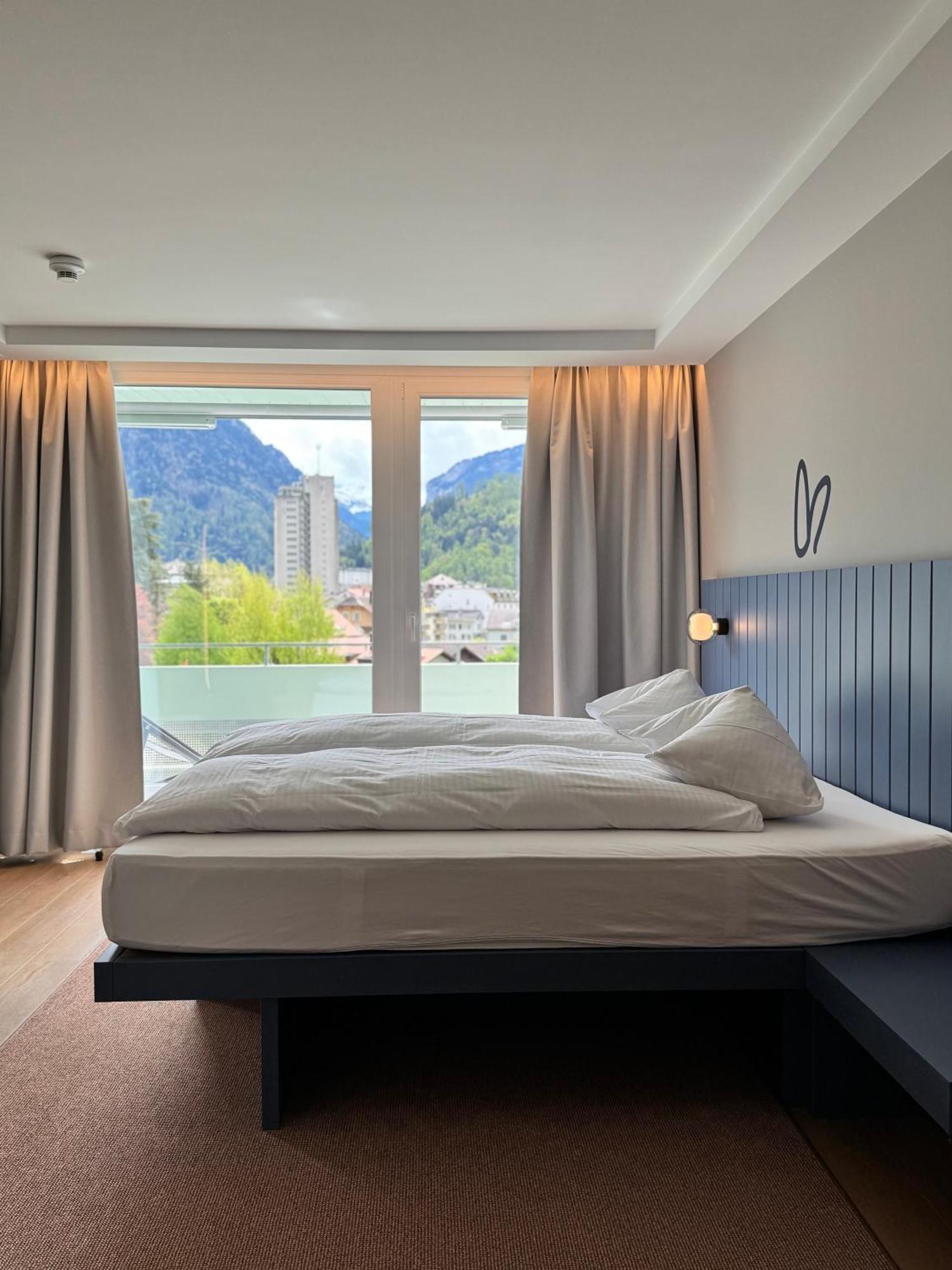 Hop Apartments & Suites Unterseen Bagian luar foto