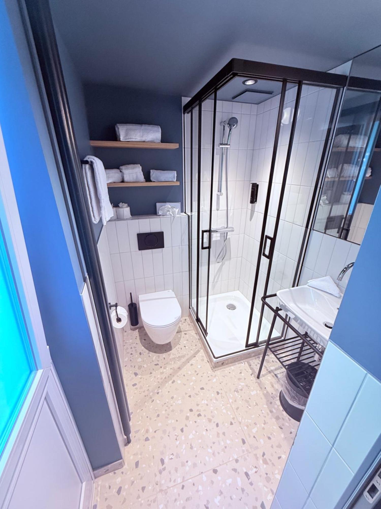 Hop Apartments & Suites Unterseen Bagian luar foto