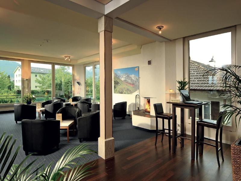 Hop Apartments & Suites Unterseen Bagian luar foto